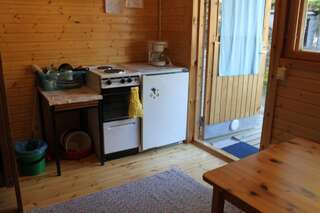 Кемпинги Kangasjoki Camping Суомуссалми Небольшой коттедж с общей ванной комнатой-3